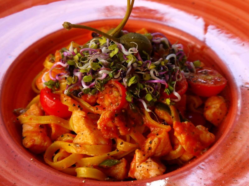 reteta de tagliatelle cu somon